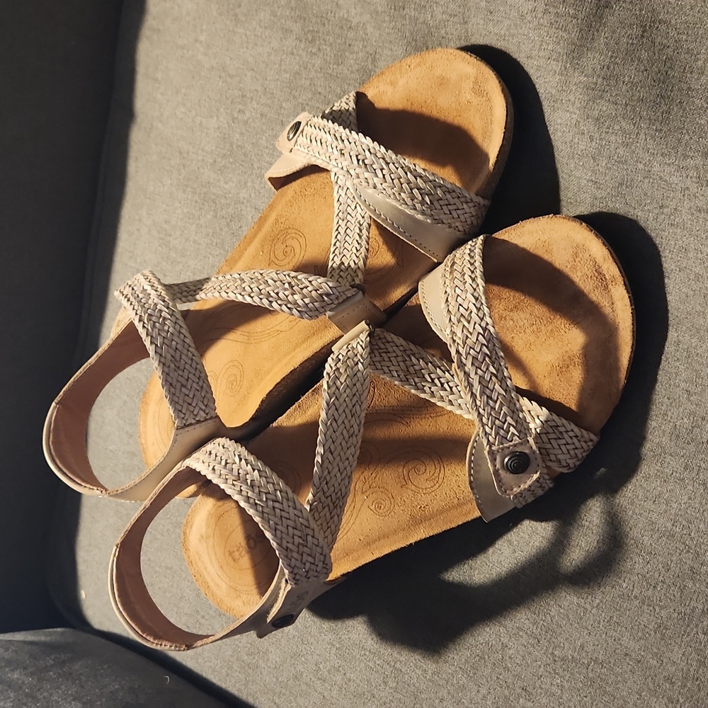 Taos Footwear Trulie Sandal
